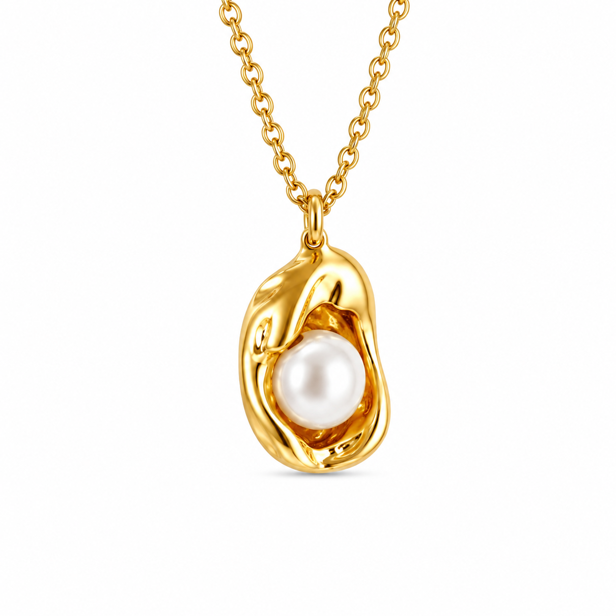 Luna Pearl Necklace